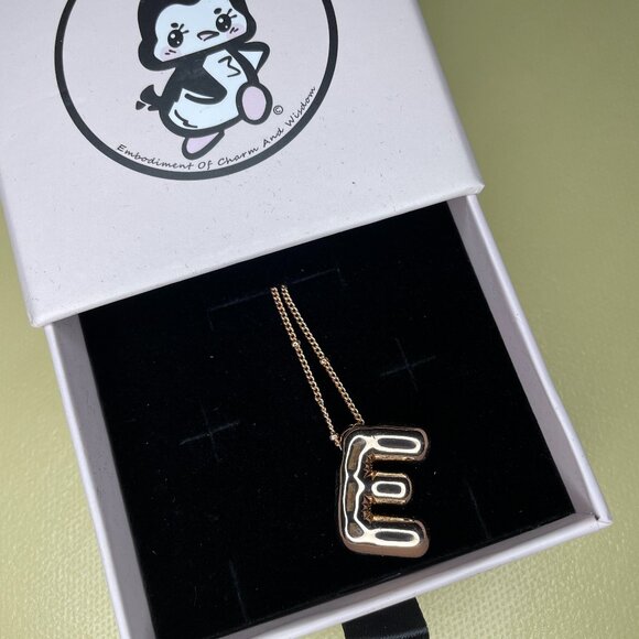 Trendy Rose Gold Tone Bubble Initial 'F' Necklace (Pixie The Penguin Box) - Picture 1 of 4